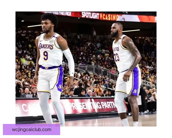 NBA历史首次父子连线 詹姆斯传球布朗尼外线三分命中